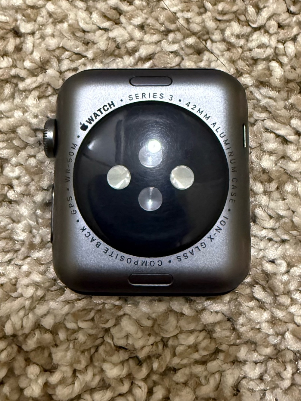 Apple Watch Series 3 With Original Charger. FREE BAND INCLUDED - Picture 3 of 4
